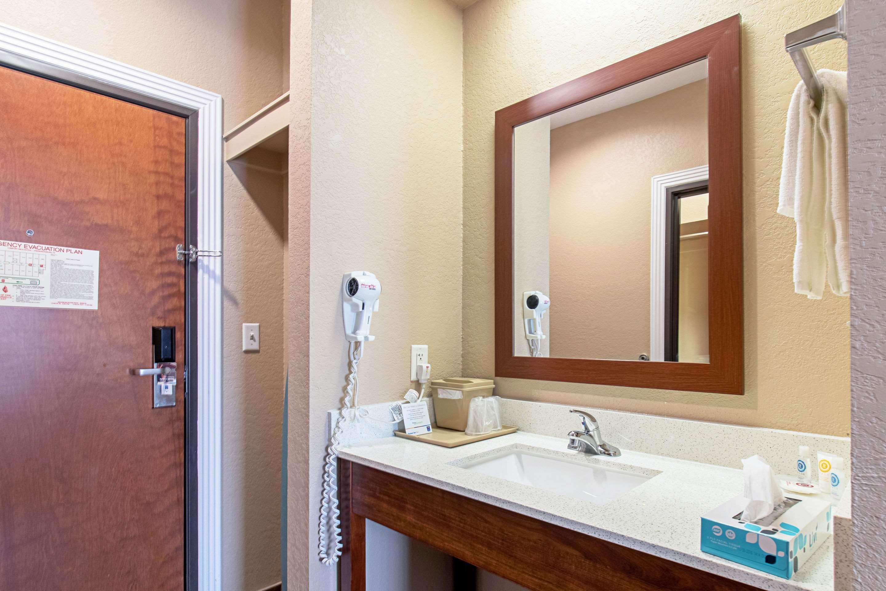 Comfort Inn & Suites And Suites Fredericksburg Dış mekan fotoğraf