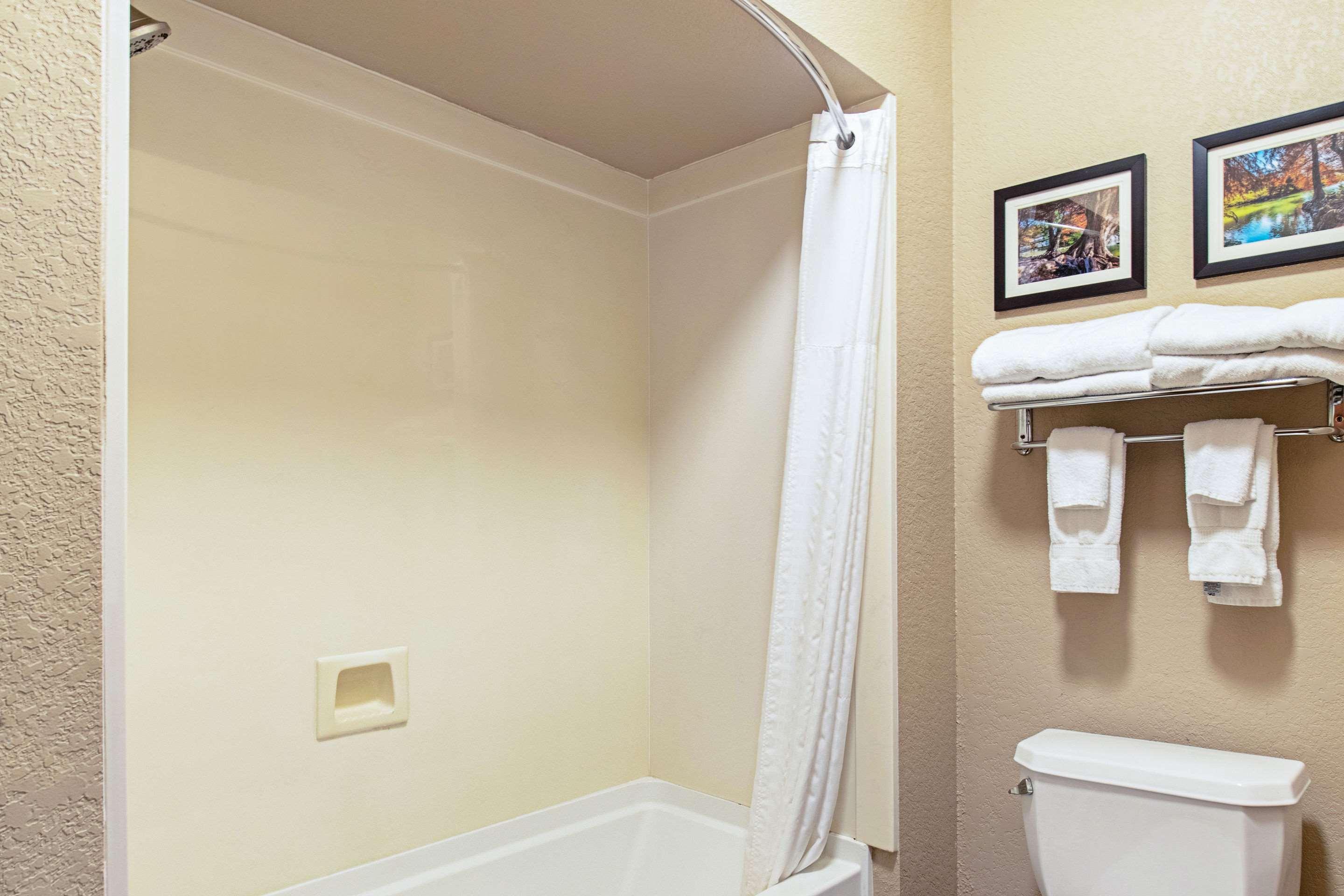 Comfort Inn & Suites And Suites Fredericksburg Dış mekan fotoğraf