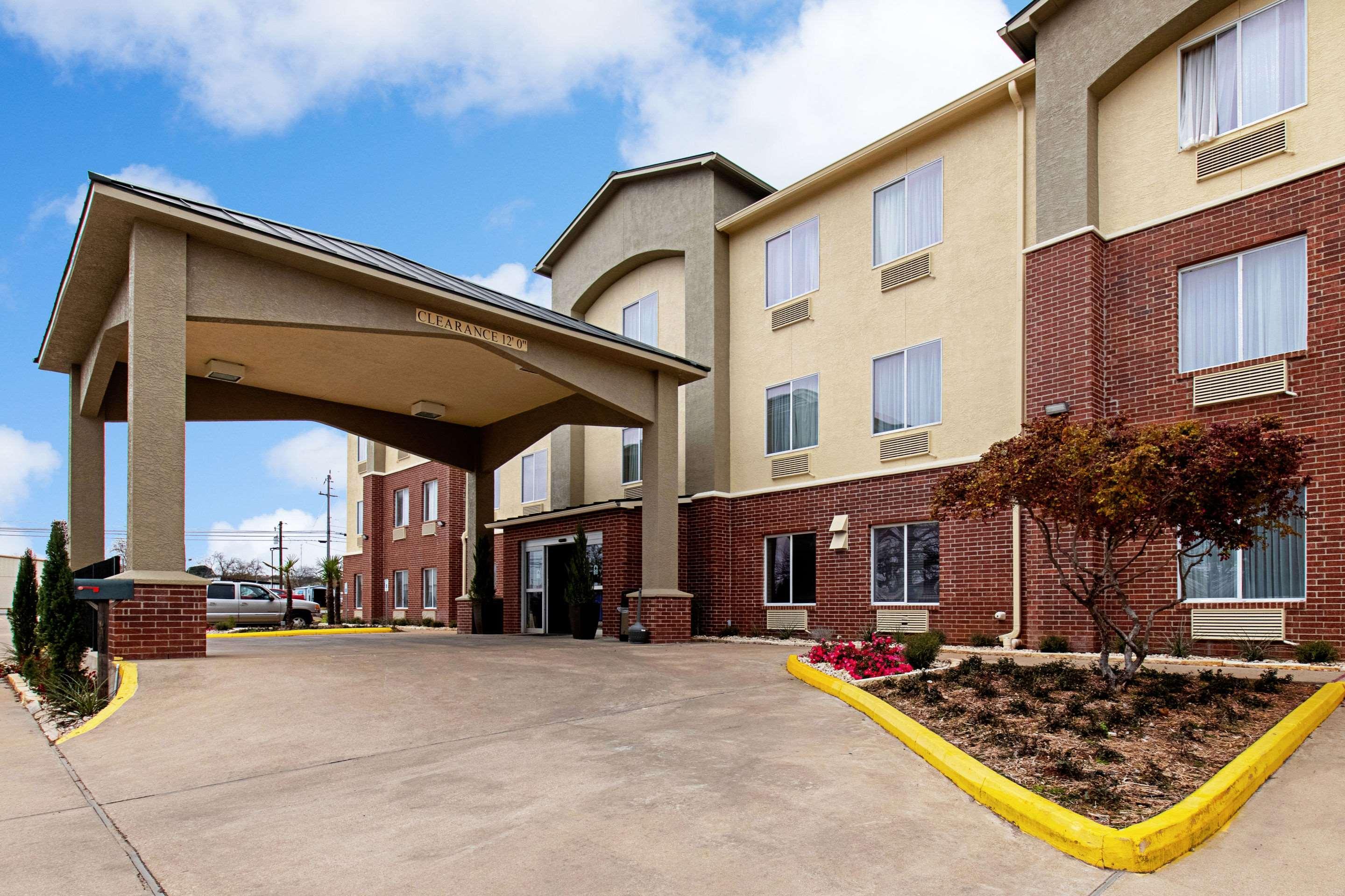 Comfort Inn & Suites And Suites Fredericksburg Dış mekan fotoğraf