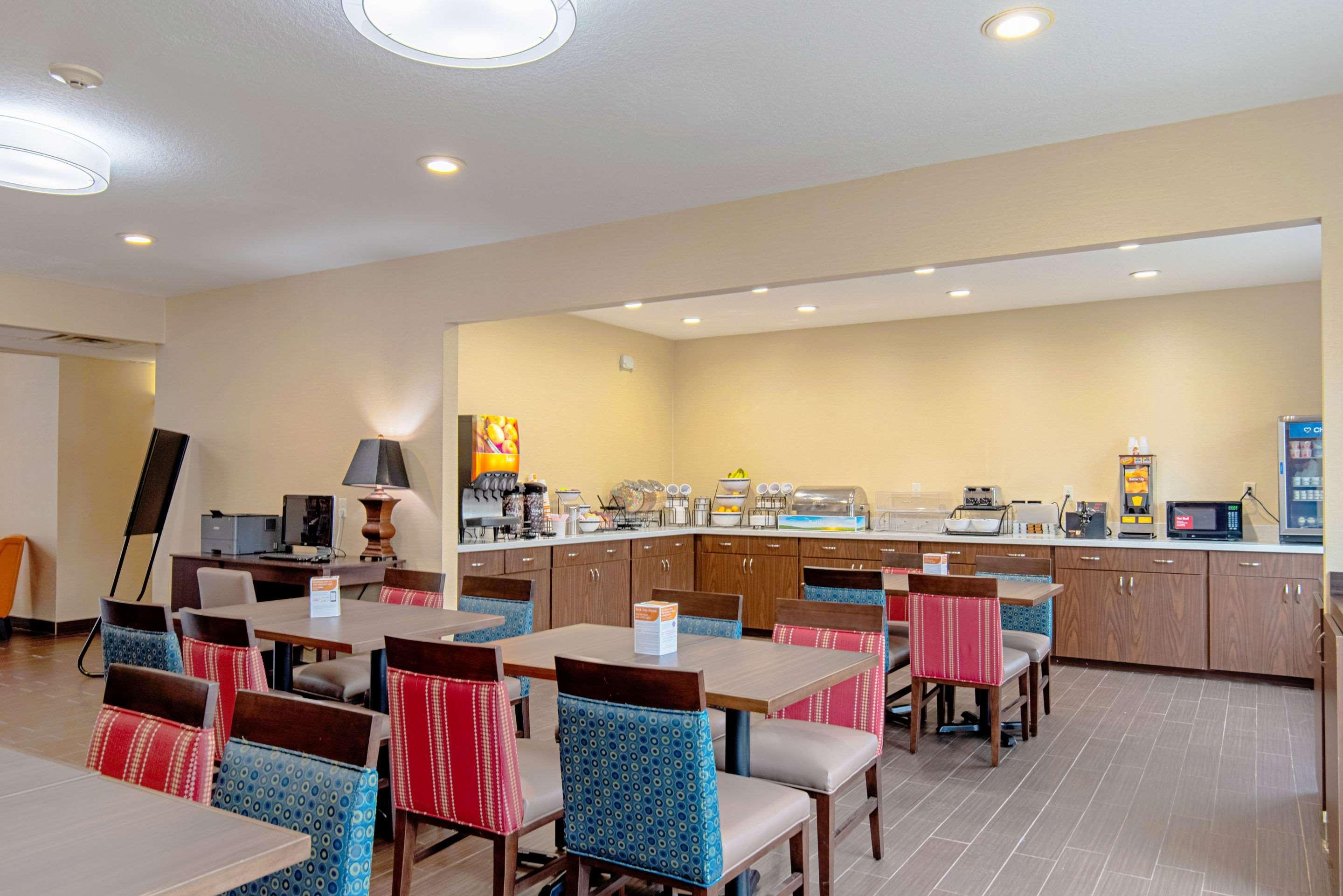 Comfort Inn & Suites And Suites Fredericksburg Dış mekan fotoğraf