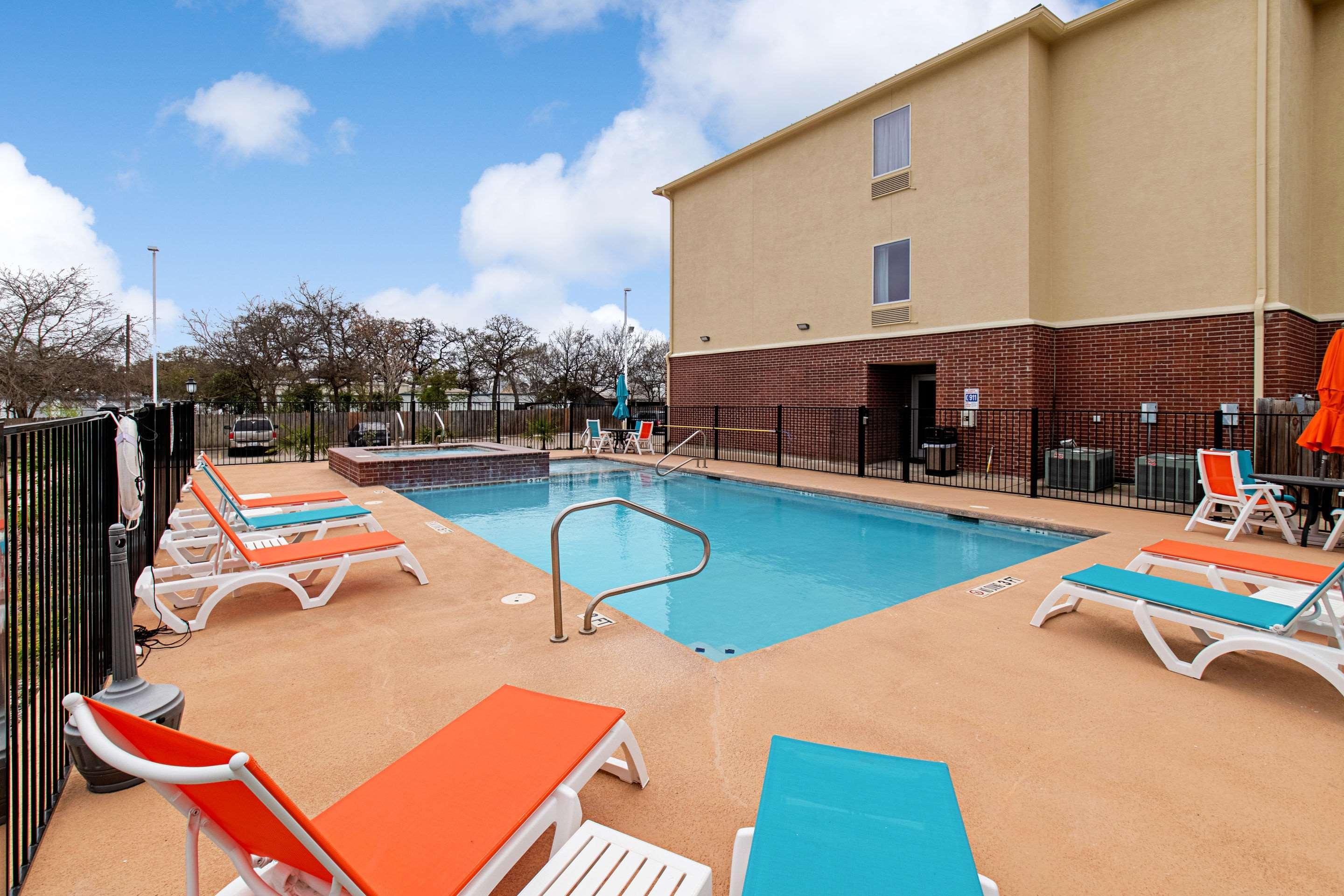 Comfort Inn & Suites And Suites Fredericksburg Dış mekan fotoğraf